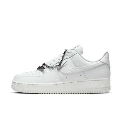 Nike Air Force 1 '07 Low Women's Shoes. Nike.com